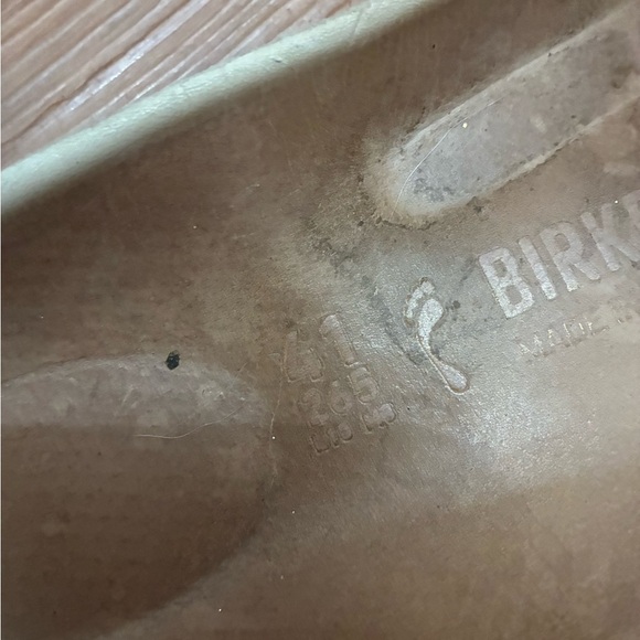 Birkenstock Women's Madrid Gold Textured Sandals Size 41/10-10.5 - Picture 3 of 4